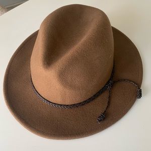Felt hat for women